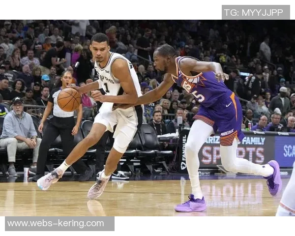 文班亚马新秀赛季表现惊艳场均数据领先同届球员引发关注